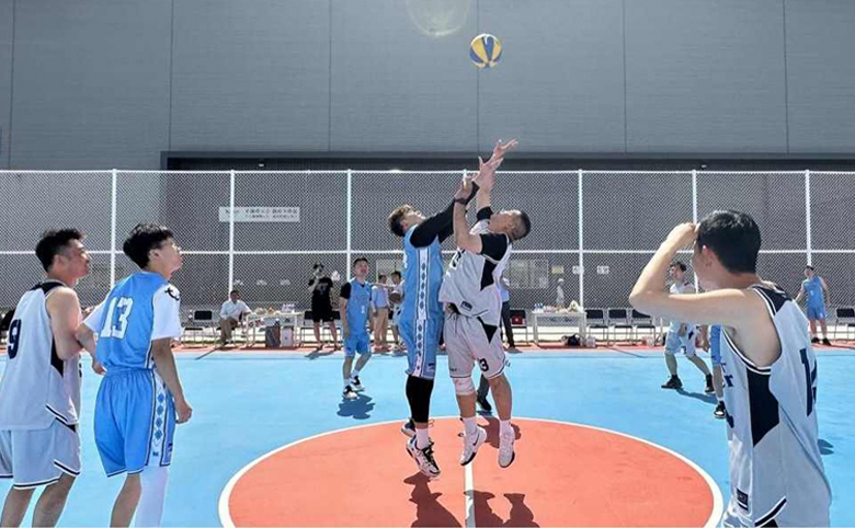 Embrace the basket and chase the ball with excellence